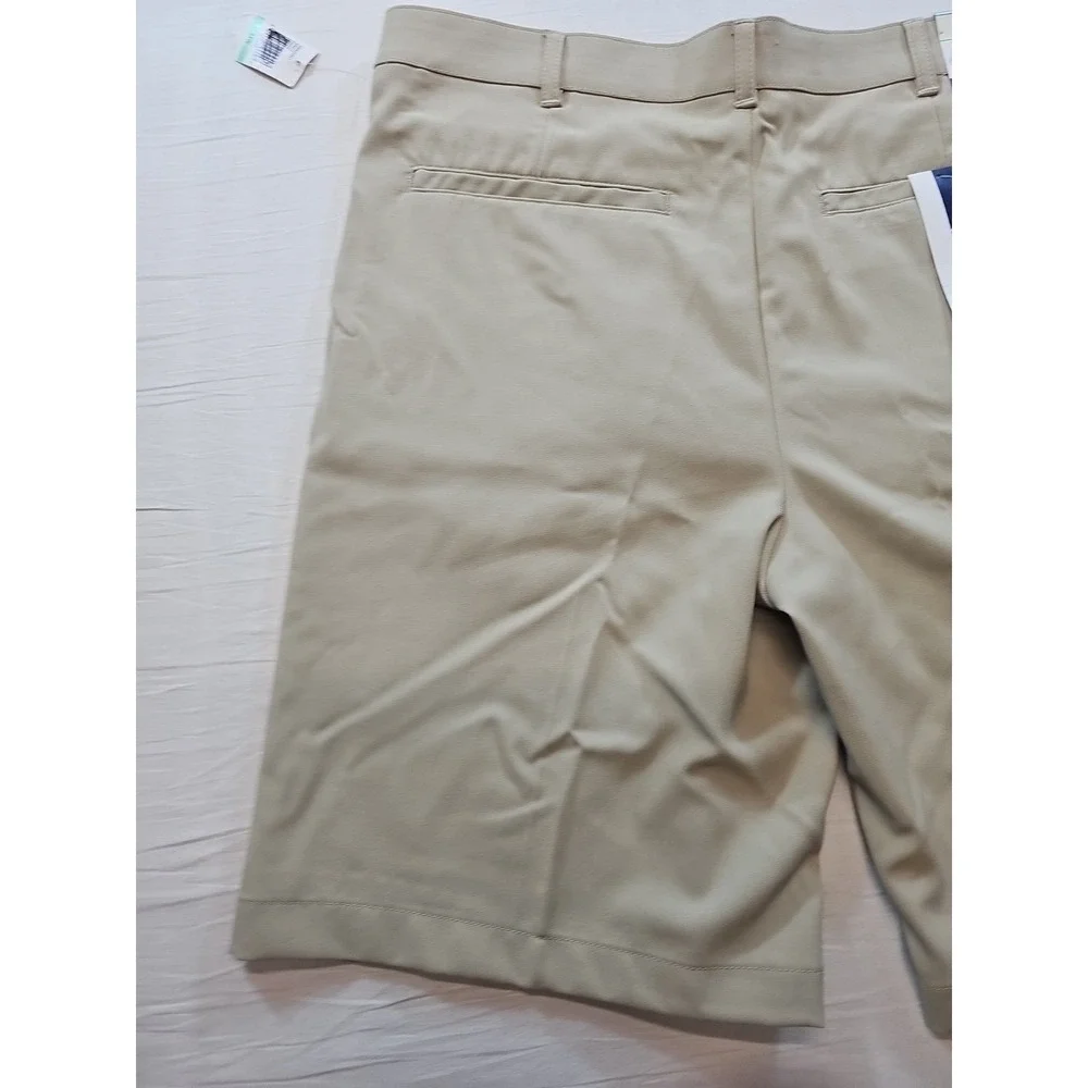 Izod Golf Shorts Mens 34 Sport flex Strait Fit Beige NWT
